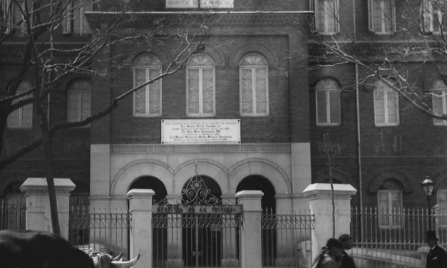 Tiempo de ayer Nº 20 – Sobre la construcción de la verja de hierro