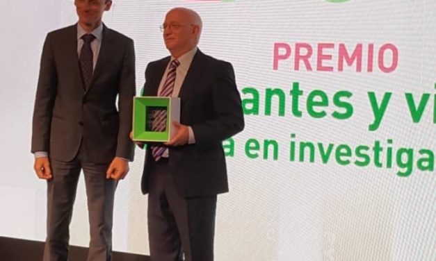 El Dr. Sánchez Madrid recibe el premio constantes y vitales a la “Trayectoria científica en Investigación biomédica”